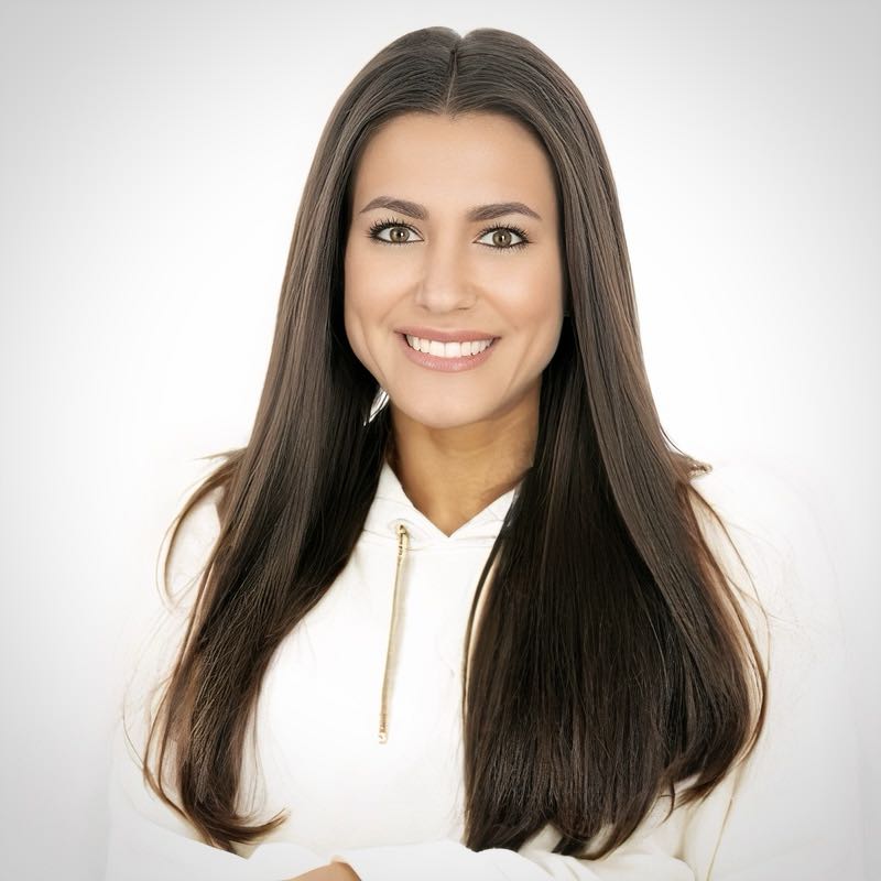 Jessica Cicurel - Former C-Suite Executive of SmileDirectClub ($8.9B) and SmileSet.