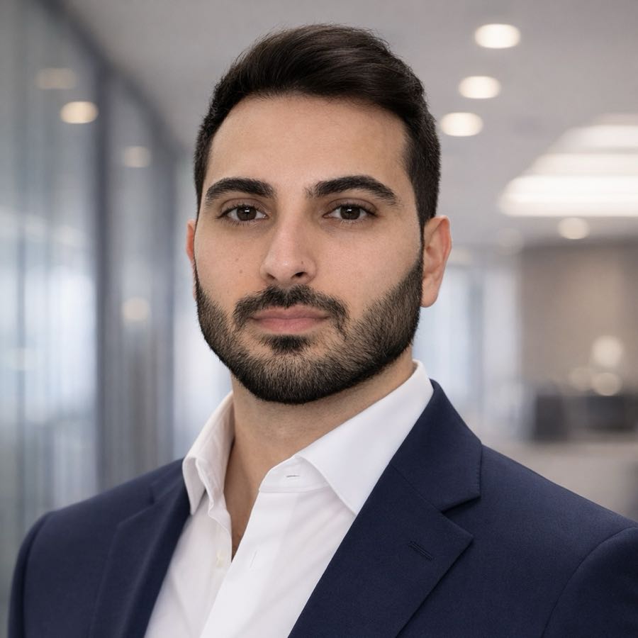 Raphi Mahgerefteh - Founder & CEO of Allurez, a DTC fine jewelry brand. Investor in high-growth startups.