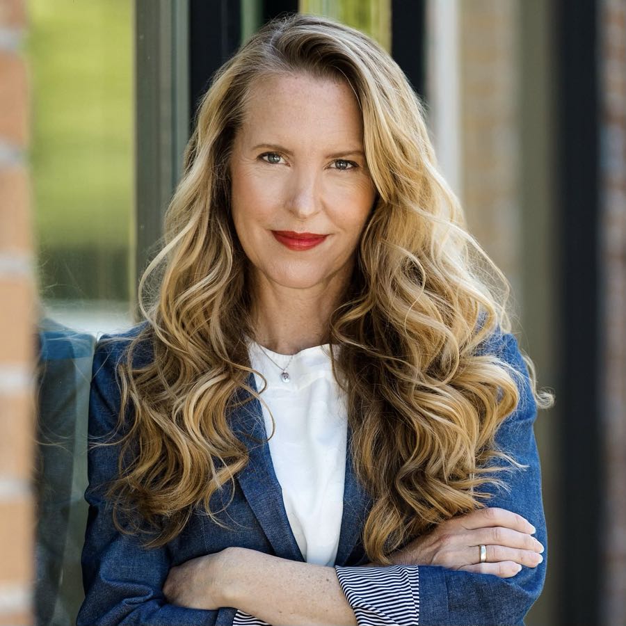 Sarah Makar - Former CMO at Tomo ($640M) & SVP at Zillow ($2.7B). Scaled Expedia to $2.7B+ in bookings.