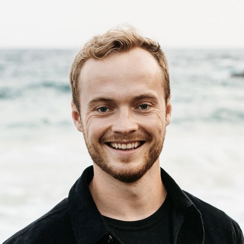 Scott Catto - Investor in 30+ Startups SaaS, consumer, deeptech & more | I help founders sharpen their pitch decks