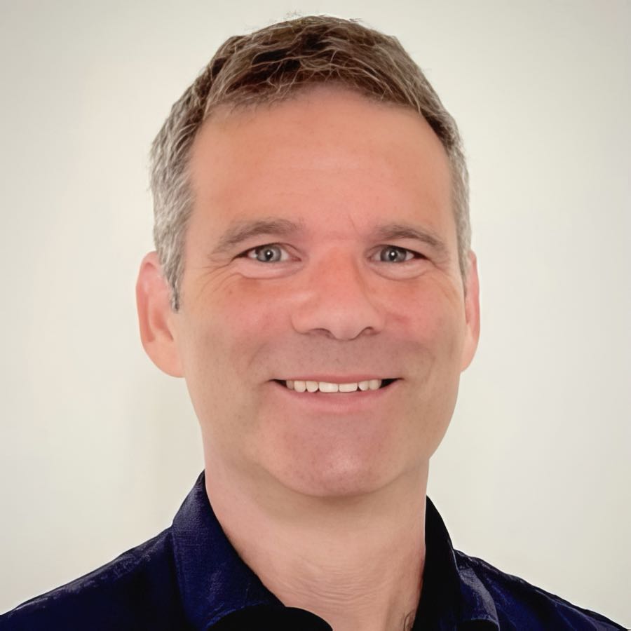 Kevin Frank - Fmr. Executive Creative Dir. at LinkedIn (AdAge In-House Agency of the Year) & CD at Apple.