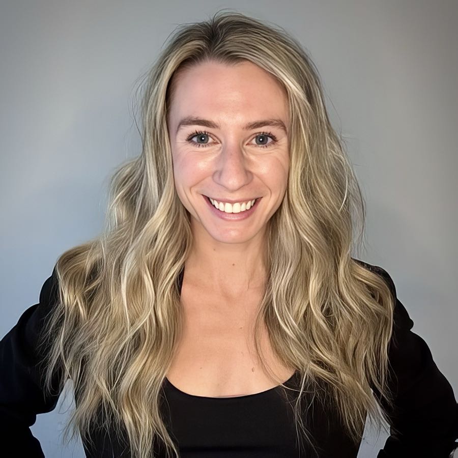 Kelsie Johnston - Fmr. TikTok Shop GM (scaled Beauty from 0 to $1B+ in <2 years). AI & Social Commerce Advisor.