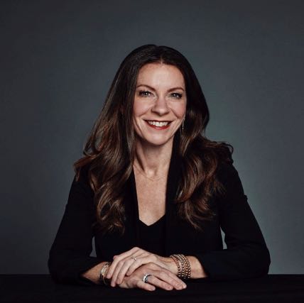 Sadie Thoma - Exec at Google for ~15 yrs. Built AI programs for 200+ F500 cos, led all US Creative BD & Ptrnshps.