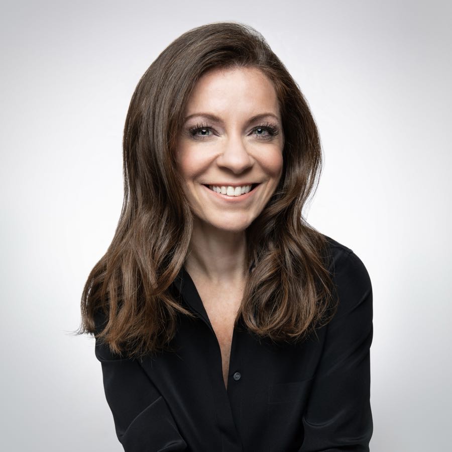 Sadie Thoma - Exec at Google for ~15 yrs. Built AI programs for 200+ F500 cos, led all US Creative BD & Ptrnshps.