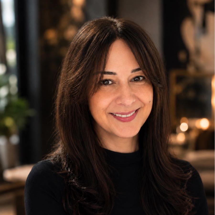 Azy Saii - Fmr. SVP at Sony Pictures, Universal Music Group & 21st Century Fox. Fractional CMO & Growth Expert.