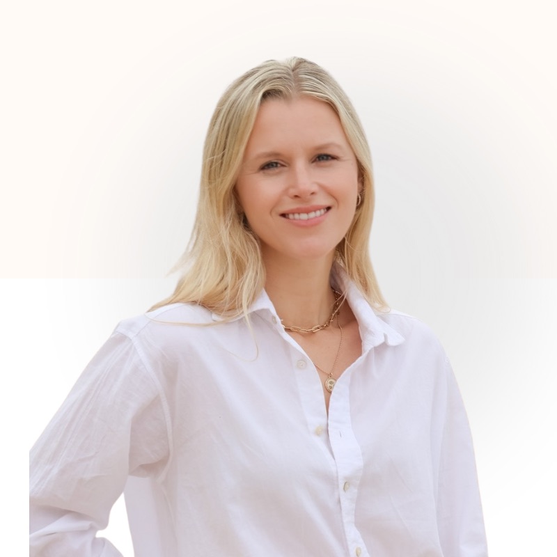 Kelly Swezey - Fmr. VP Marketing at Casamigos. From launch to $1B acquisition. Building founder & celebrity brands.