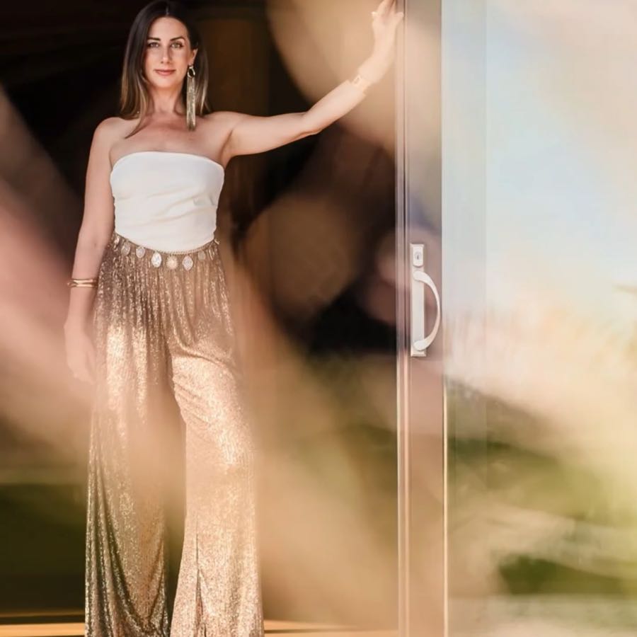 Natalie Holbrook - Astrologer x Sales x Business Mentor