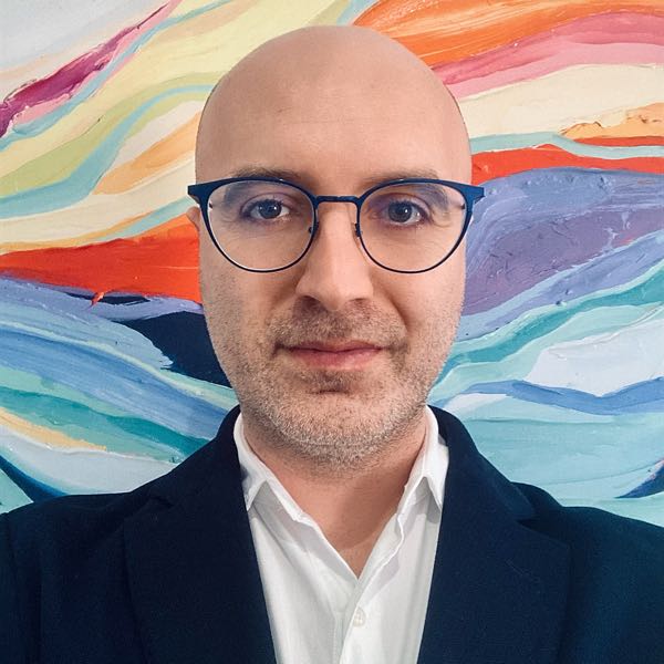 Intro - Book with Elias Gaouro