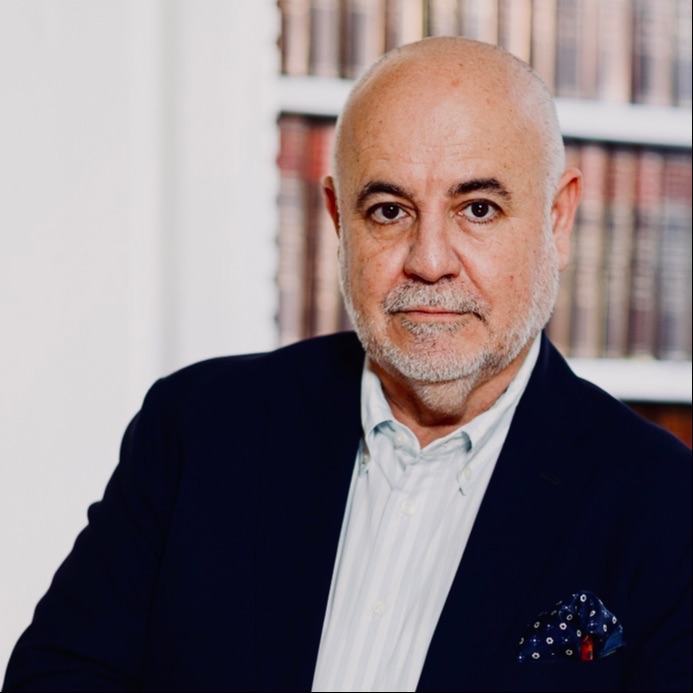 Intro - Book with Leon Fernando Del Canto Gonzalez