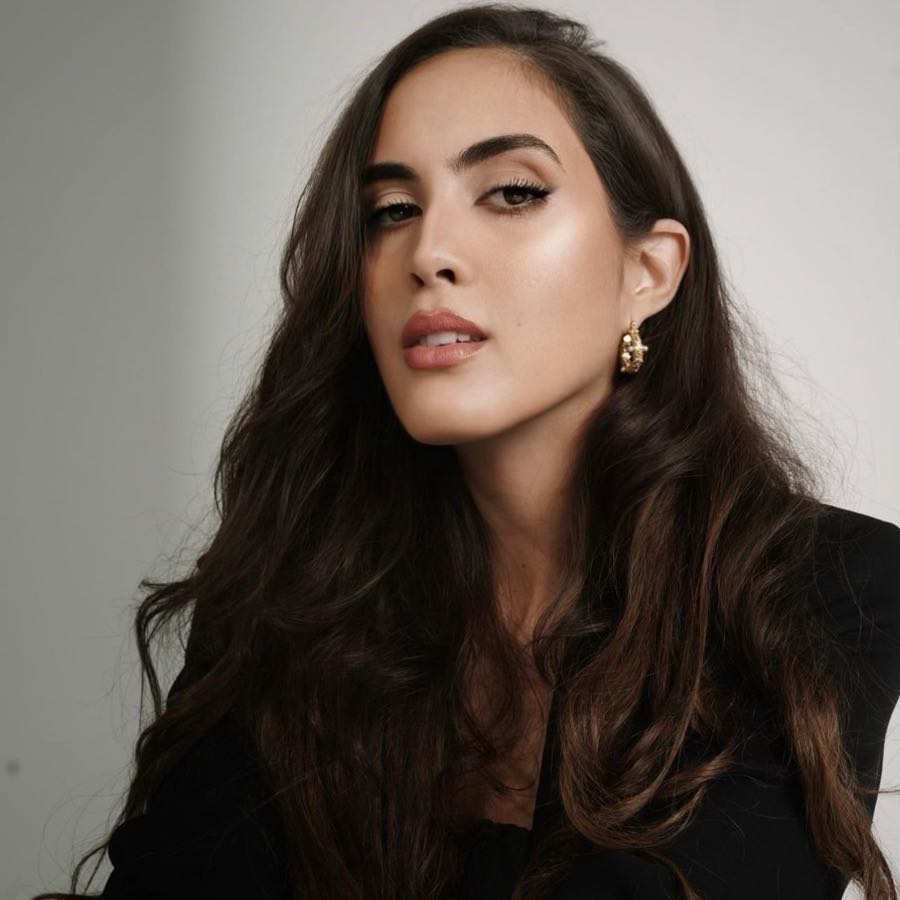 Isabel S