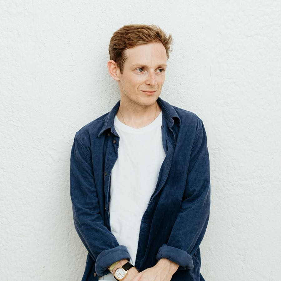 Marty Bell - Founder of hit sunscreen company Vacation® & Poolsuite FM. Sold in Erewhon, Nordstrom & more