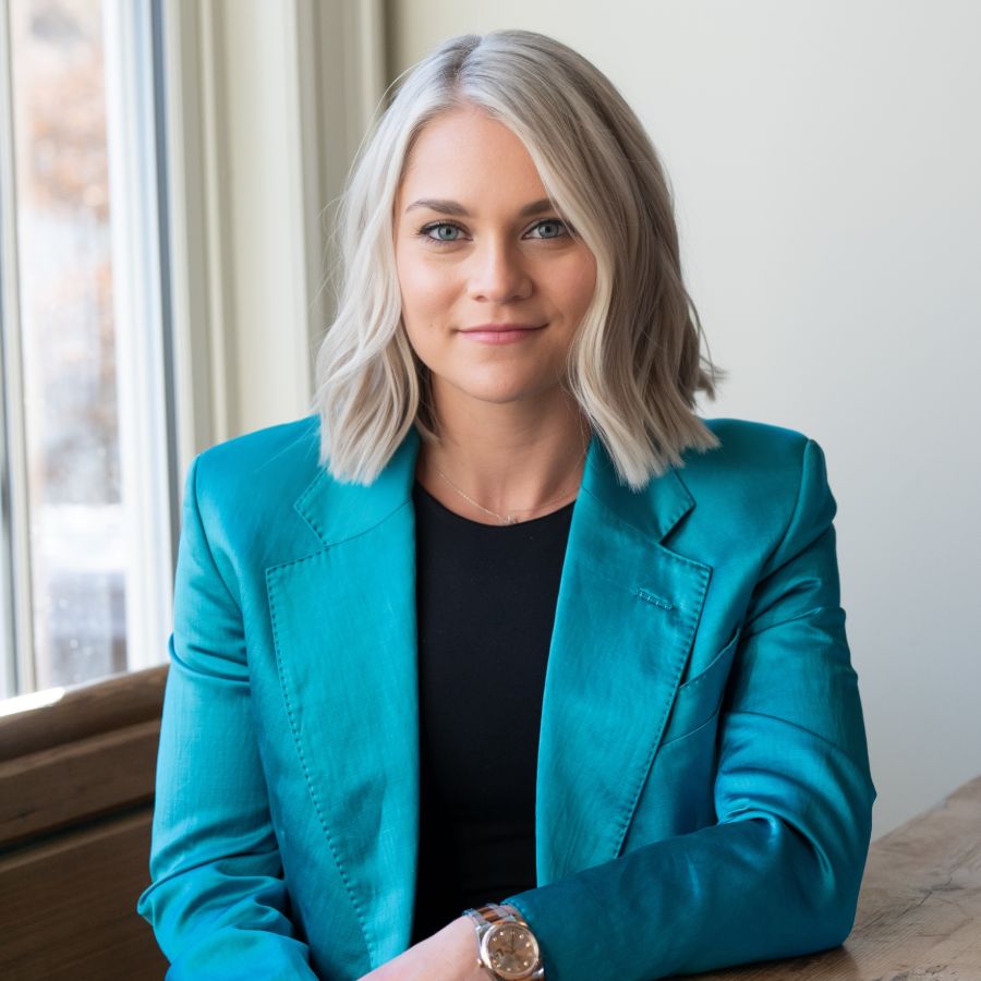 Stephanie Paige Miller - CMO Consultant. Former Global Head of Social & Emerging Media Verizon, L’Oreal, Condé Nast, GoPro.
