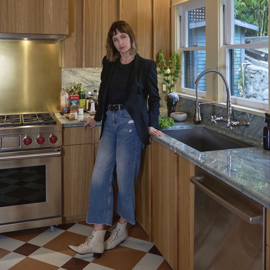 Galina Holechek - Yellow Alchemy is an LA based practice- I focus on creating spaces that feel alive and inviting.
