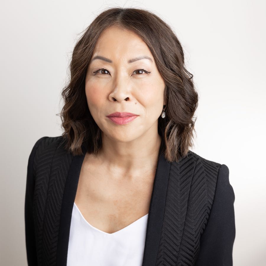Linh Peters - Former CMO @ Walgreens & Calvin Klein. Ex: VP of Mktg Starbucks, Ulta Beauty & Target. Board Member.